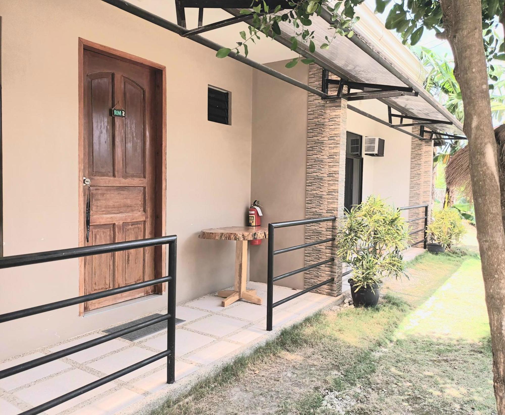 Grae'S Apartelle Moalboal Buitenkant foto