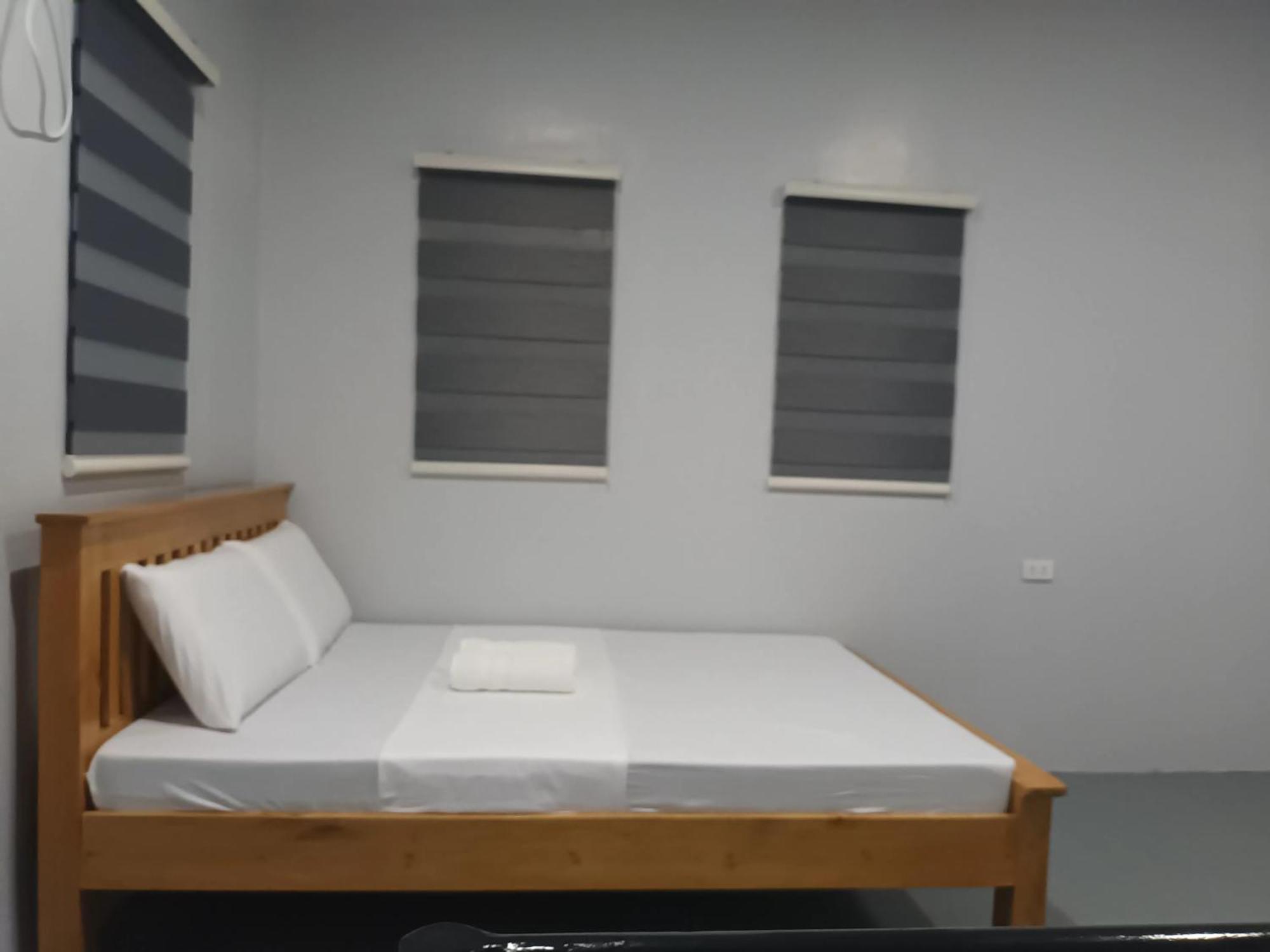 Grae'S Apartelle Moalboal Buitenkant foto