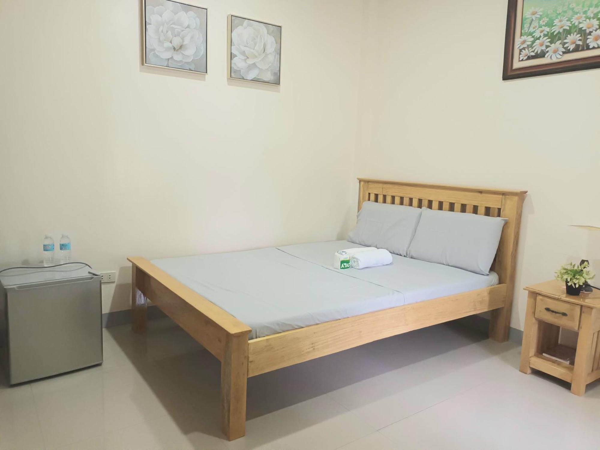Grae'S Apartelle Moalboal Buitenkant foto