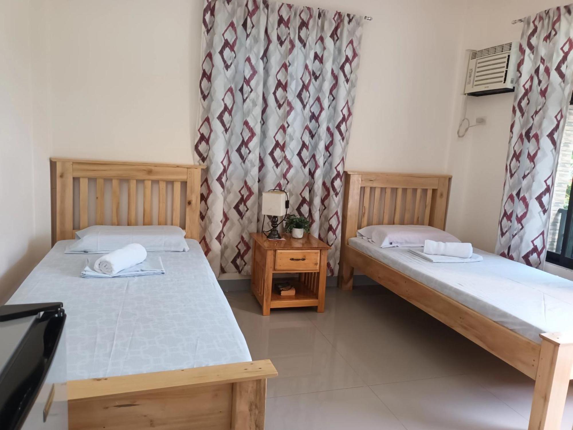 Grae'S Apartelle Moalboal Buitenkant foto