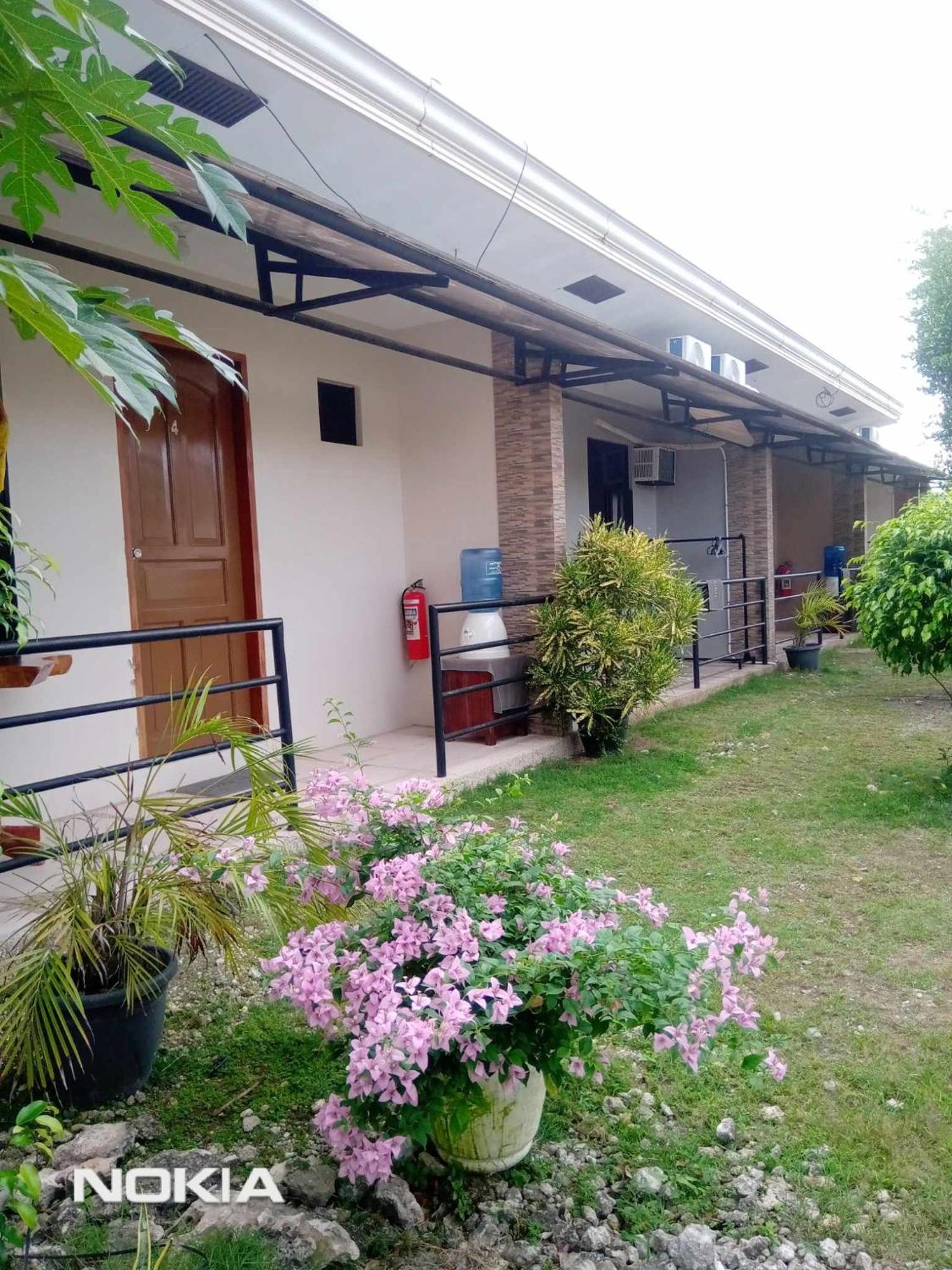 Grae'S Apartelle Moalboal Buitenkant foto