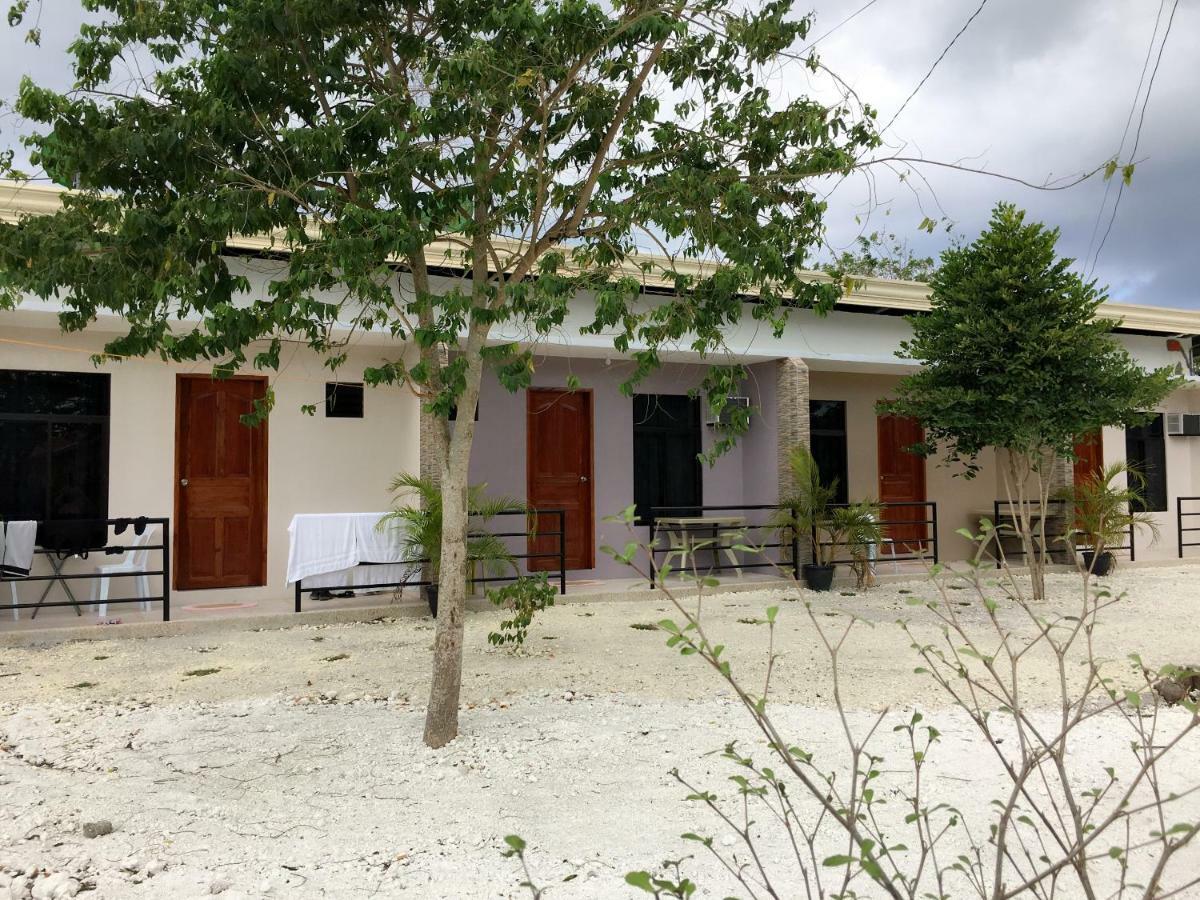 Grae'S Apartelle Moalboal Buitenkant foto